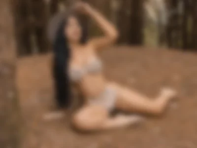 LizzTayler (lizztayler) XXX Porn Videos - jungle girl