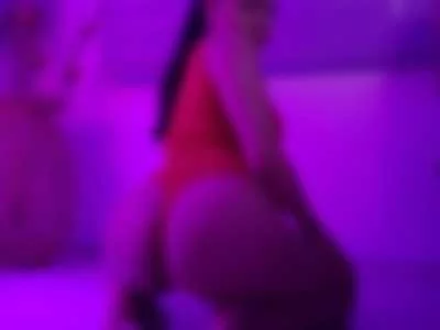 julia-lix (julia-lix) XXX Porn Videos - Sexy neon