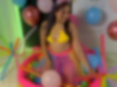 RUBI MILF (rubi-jones) XXX Porn Videos - Ballons show