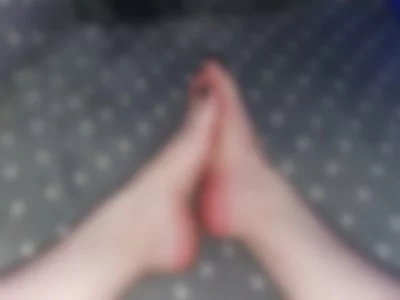 Feet by Clara