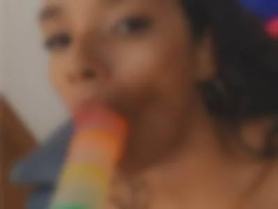 How delicious it is to suck a good hard cock 🍆🥵 by Zoe-ayleen