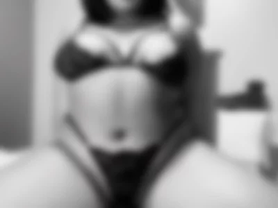 Kimi Malkova (naaomi-jones) XXX Porn Videos - black and white