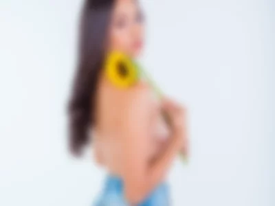 NoraDaSilva (noradasilva) XXX Porn Videos - Body covered in flowers 💞
