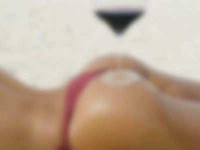 come and enjoy the drink from my booty by Horny Lola