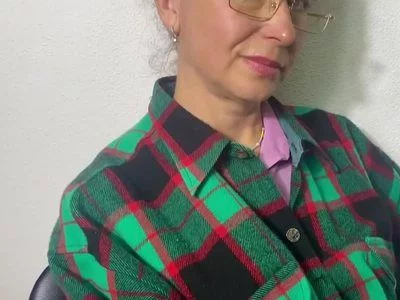lady in Shirt by RoxyWise