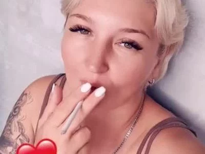 Sexy smoker by SamanthaJames