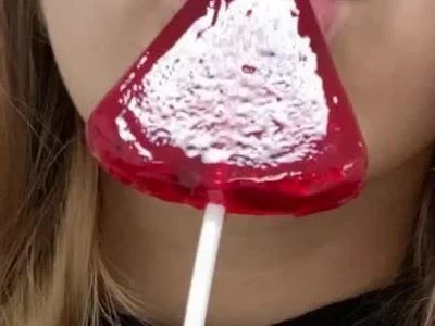 Lollipop sucking by fly-fairy