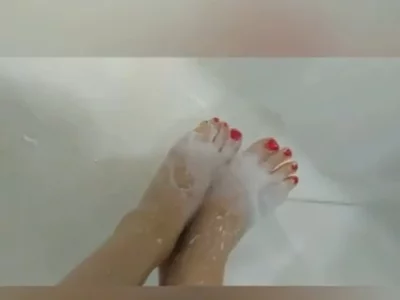 My feet with milk cream^^ by LisaMey