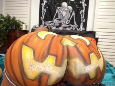 Thick Pumpkin Ass Gets Fucked Hard By Huge Cock by itshayleydavies