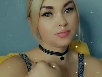 Mistress Isabella (bella-swoon) XXX Porn Videos - I would spit in your face right now