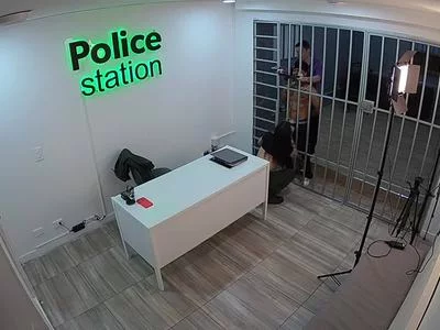 Voyeurcam short clip from voyeurcam-jb-jail-1 recorded at November 27, 2023, 12:14 by voyeur-house