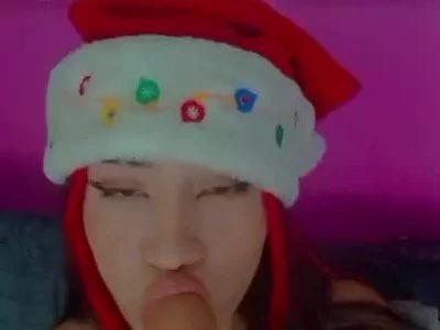 TammyAndrade (tammyandrade) XXX Porn Videos - I want your cock on my Christmas tree 🎄🍌