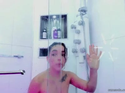 yumi-pink (yumi-pink) XXX Porn Videos - Let's go to the shower together 😝💧