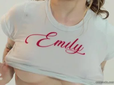 Try my juicy tits 🔥 by Emily Mills