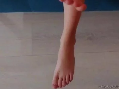 My Feet by KlaresWasser