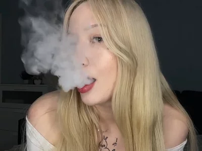 Jeni-Young - Smoking on Camsoda 