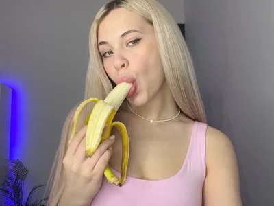 eating a banana by Lin-Foru