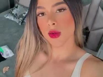 horny in live by Chloe-Narcisse