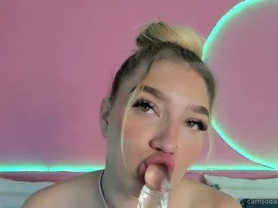 Sucking like a lollipop by Giaa Sexy Blonde