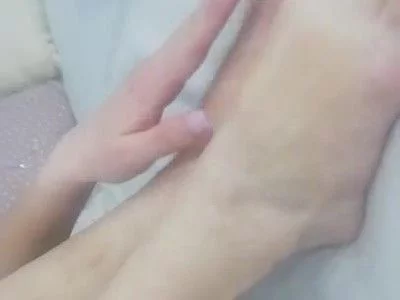 Poli (poliveber) XXX Porn Videos - Me and my feet, dedicated to foot fetish lovers ;)