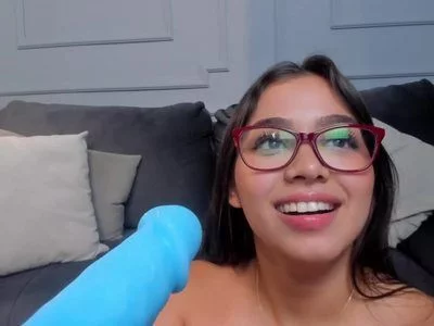 CelestePalmer (celestepalmer) XXX Porn Videos - TASTING MY BUMBLEGUM DILDO