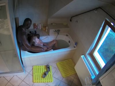 Voyeurcam short clip from voyeurcam-julmodels-bath-2nd-1 recorded at June 23, 2024, 6:47 by reallifecam