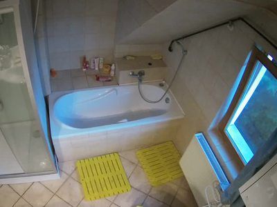 Voyeurcam short clip from voyeurcam-julmodels-bath-2nd-1 recorded at June 23, 2024, 7:08 by reallifecam