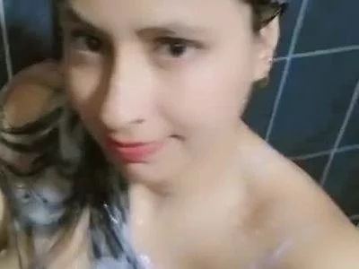 dania12x (dania12x) XXX Porn Videos - come to the shower