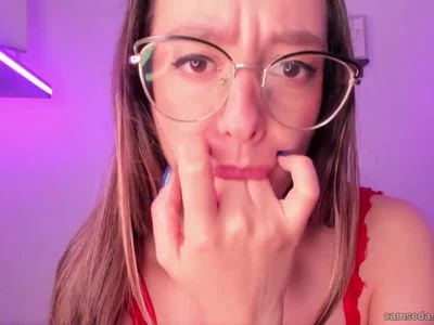 Niicollex - Play with my sweet fingers on Camsoda 