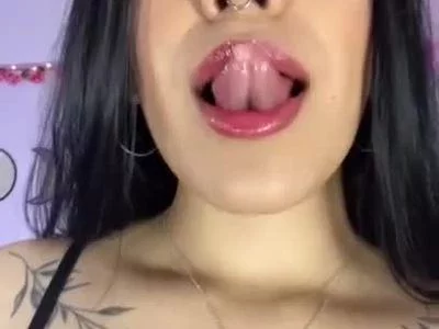 lunaa19 (lunaa19) XXX Porn Videos - my tongue drooling for you