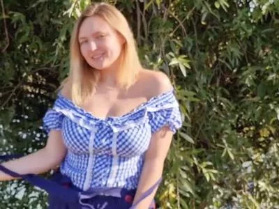 SallyVerda (sallyverda) XXX Porn Videos - Oktoberfest Outfit