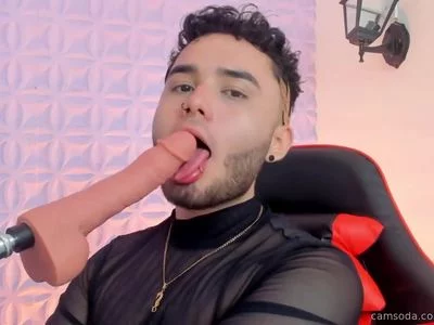 David-cute - Dildo in my mouth on Camsoda 