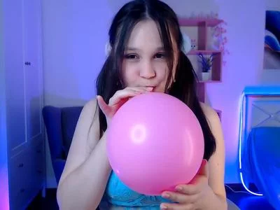 Amy Jee (Amyjee) - Playing with balloons on Camsoda 