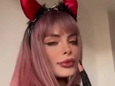 F  E  R (Lyannaa) - Happy Halloween on Camsoda 