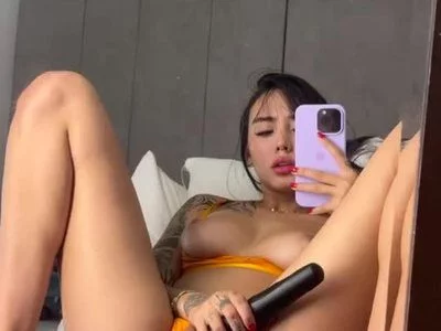 Tamy-leen - CUM whit my DOMI helping me on Camsoda 