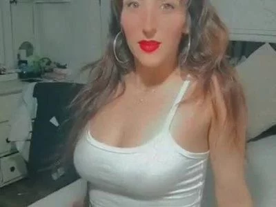 Lolaaabonita - Help reach 1000viewers on Camsoda 