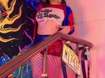 Harley Quinn (Feetjob)🦶🏻 by MadelaneCoote