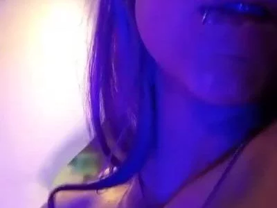 Lunamjs 1 (Lunamjs1) - ✨🍒 my nipples with pircing ✨ on Camsoda 