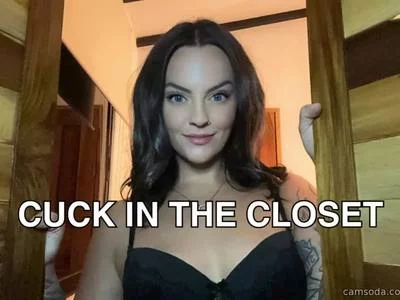 MARGO  MAC (Lexxxdrive) - CUCK IN THE CLOSET on Camsoda 