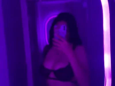 Renaxi-Smith - Purple body 2.0 on Camsoda 