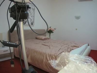 Voyeurcam short clip from voyeurcam-julmodels-reallife-2 recorded at April 15, 2025, 9:13 by reallifecam