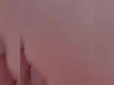 Pussy play by pinkcupcakkes