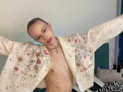Erotic dance by Mia