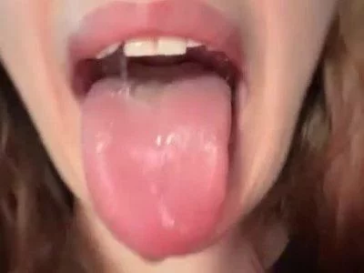 Tongue by lusciouslana95