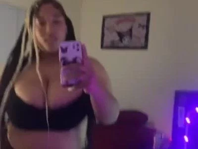 tits bouncing 💋 by honeyglow22