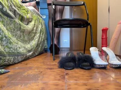 Io che Indosso tre Scarpe da Gran Troia Dirty Talking - Me Wearing Three Different Types of Shoes Like a Big Whore Dirty Talking (Italian Language) by GayGifo19Stup