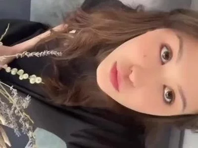 Your cute Becky by Becky