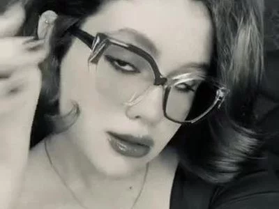 Me 🖤 by Lariia