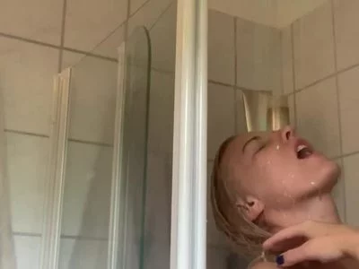 AudreyStarr (audreystarr) XXX Porn Videos - Lets take a shower