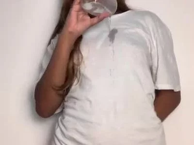 Wet Tshirt 💦 by alissongirl